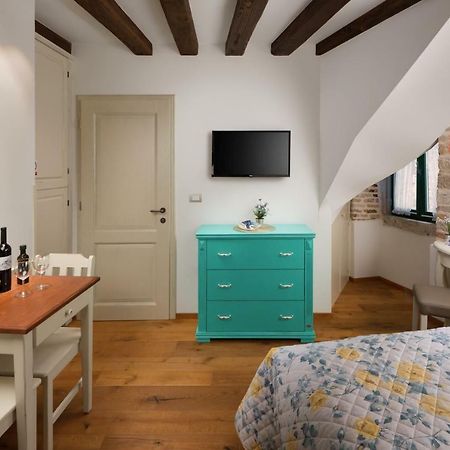 Appartamento Monterosso Old Town Rovigno Esterno foto