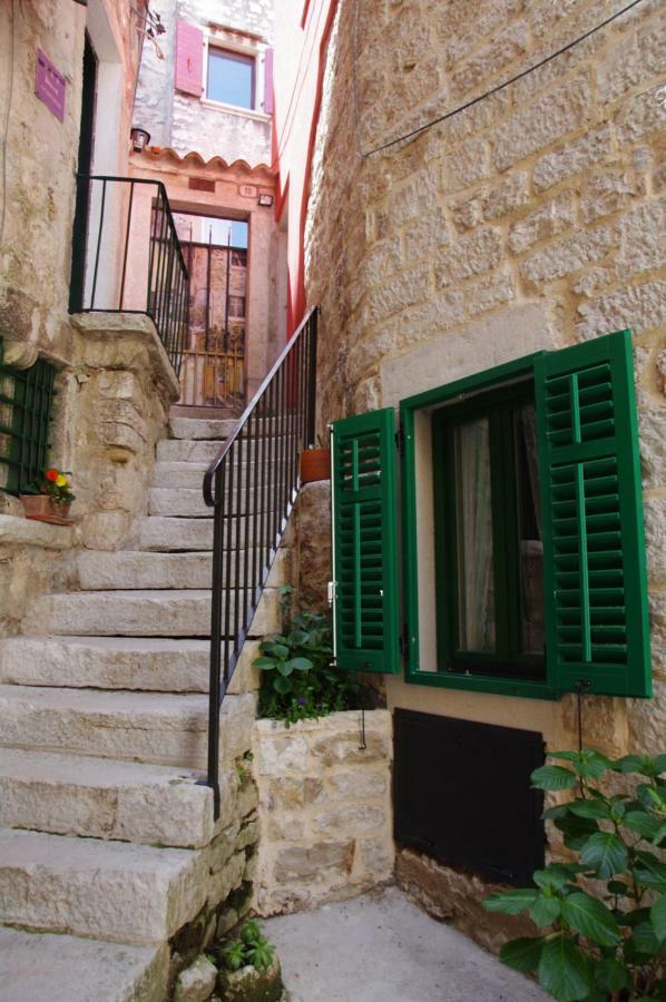 Appartamento Monterosso Old Town Rovigno Esterno foto
