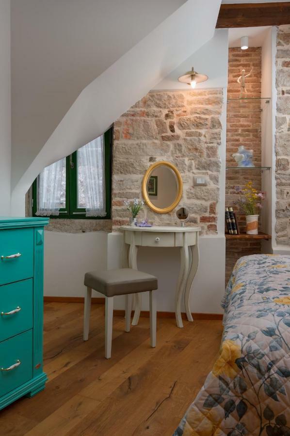 Appartamento Monterosso Old Town Rovigno Esterno foto