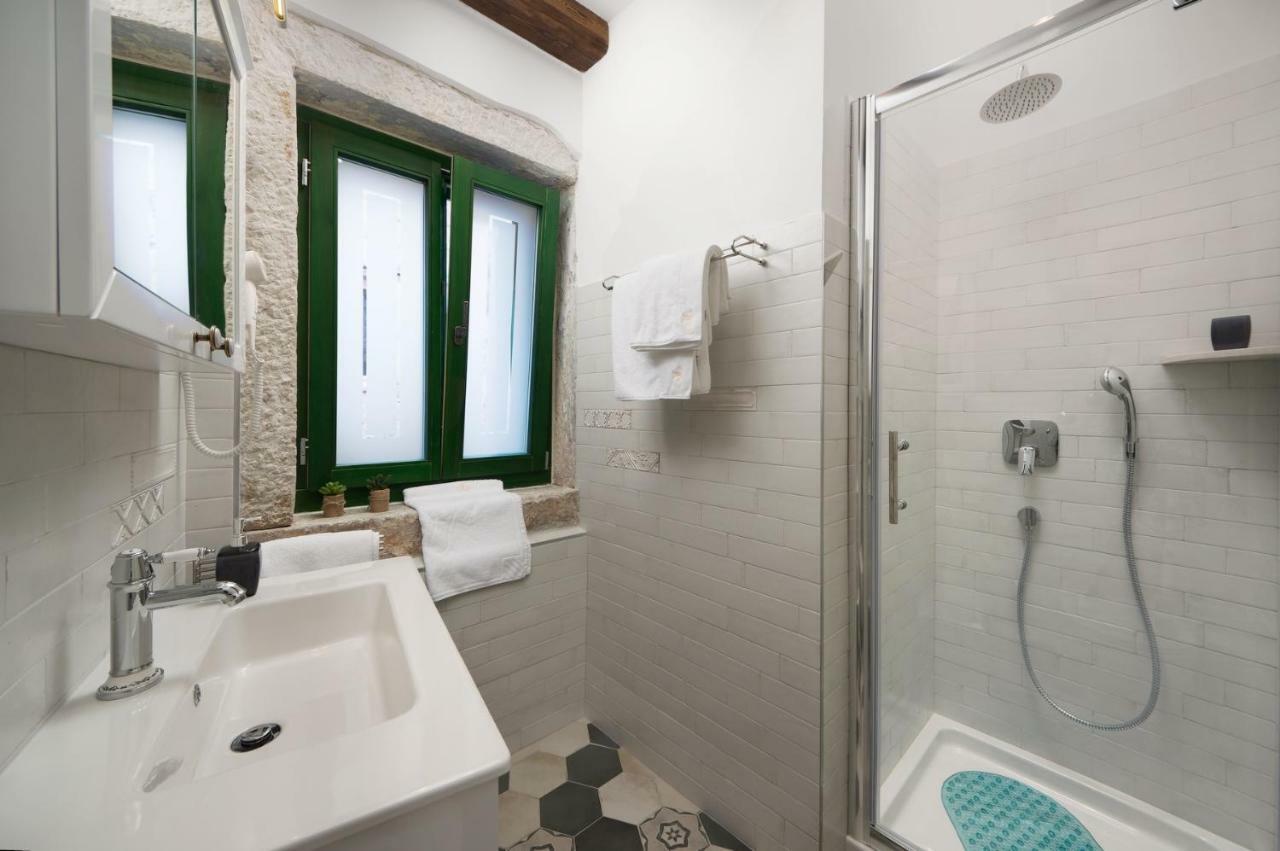 Appartamento Monterosso Old Town Rovigno Esterno foto